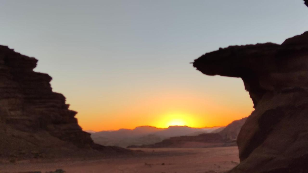 Um Sabatah Camp Hotel Wadi Rum Exterior photo