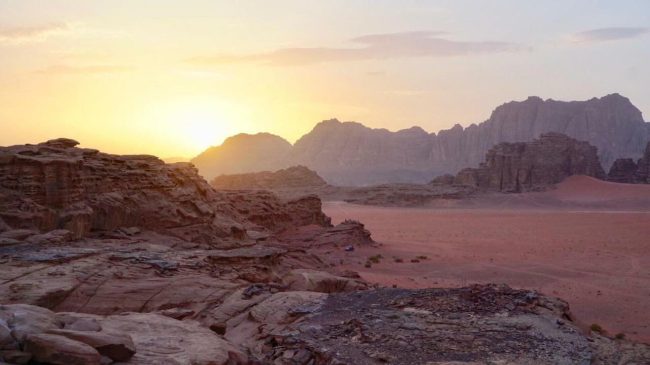 Um Sabatah Camp Hotel Wadi Rum Exterior photo